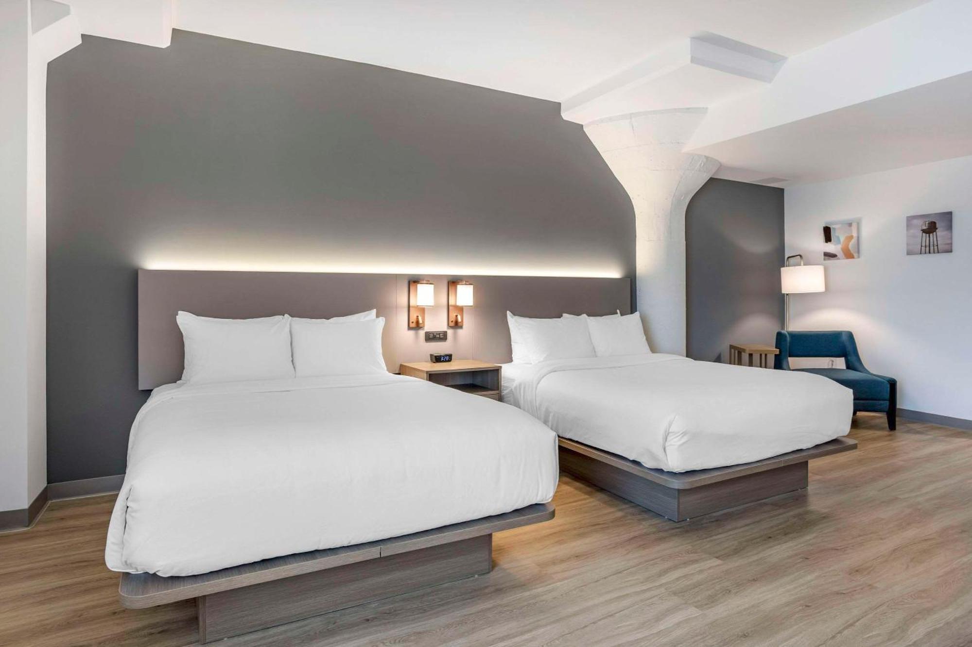 Comfort Inn & Suites Newark Liberty International Airport Buitenkant foto
